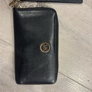 Michael Kors Black Leather Zip Around Wristlet Wallet